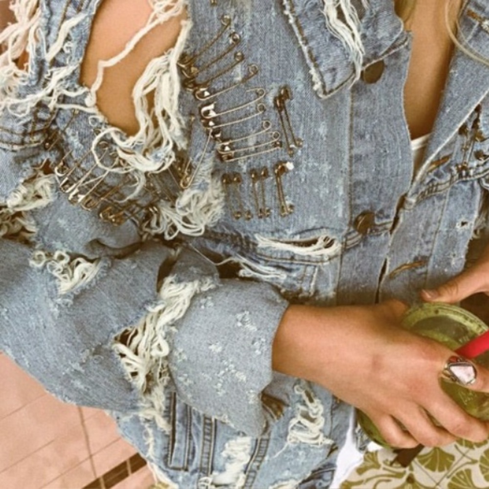 LF Carmar Distressed Oversized Denim Jacket - Picture 2 of 4